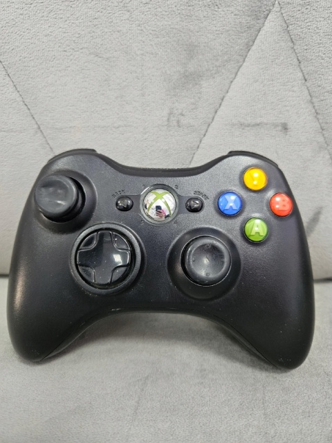 Oryginalny Pad Kontroler Xbox 360 Czarny Używany
