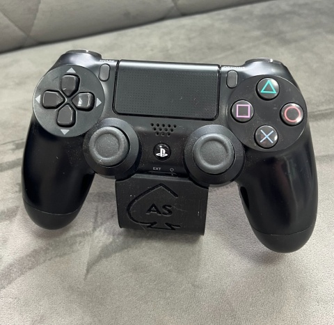 PS4 Playstation 4 Slim 825 GB + Pad PS4 Dualshock Używana PS4 Playstation 4 Slim 825 GB + Pad PS4 Dualshock Używana